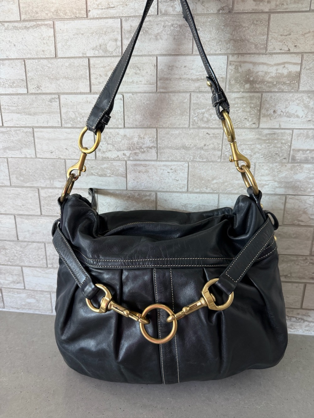 🔥Coach Hampton black  calf Leather Shoulder Bag with Gold Hardware